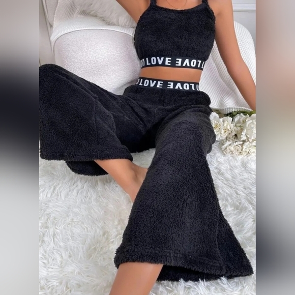 SHEIN Letter Graphic Flannel PJ Set Size M, UK 10 - Picture 2 of 12